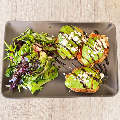 clubhouse-restaurant-plat-avocado-toast Club House Restaurant - carte menu 2021 - plat - avocado toast visuel