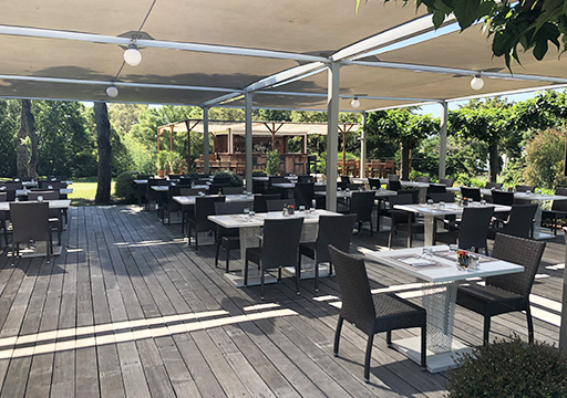 Club House Restaurant - Grimaud - Golf de Beauvallon - terrasse visuel extérieur